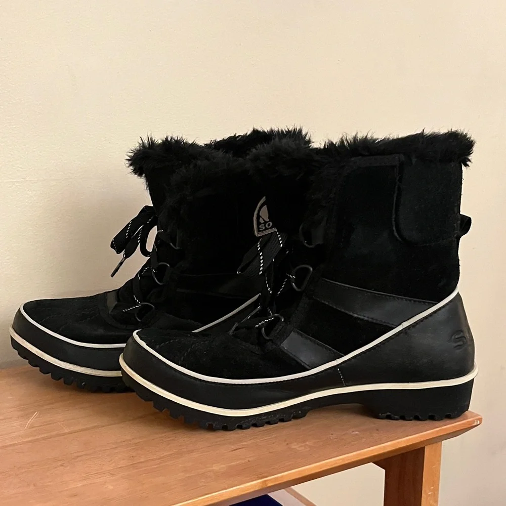 Sorel Women's Winter Snow Boots - Picture 1 of 5